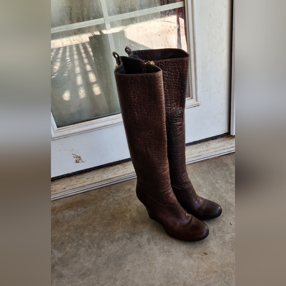 TORY BURCH HELDIN LEATHER‎ WEDGE  BOOTS - Picture 13 of 16